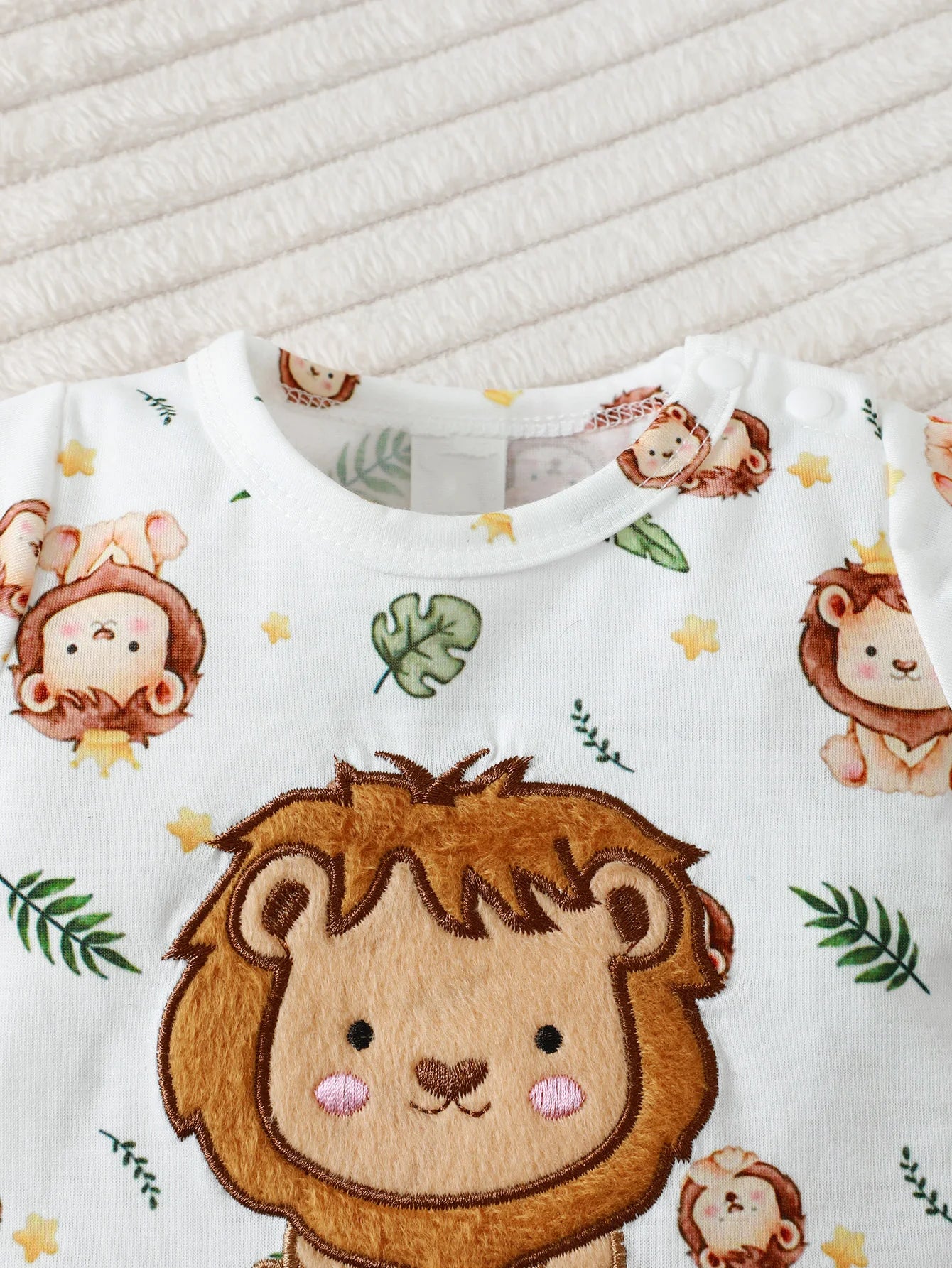 Ensemble Bébé Garçon 3 Pièces - Motif Lion - Sweat à Capuche, Short et Chapeau